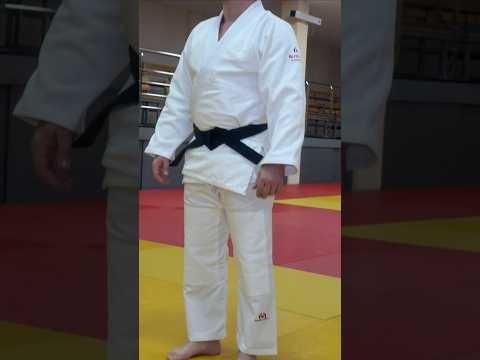 Біле кімоно для хлопців/чоловіків, дзюдо, TM BUDOGI серія ADVANCED, зріст 140 см, щільність 500 гр/м.кв. video