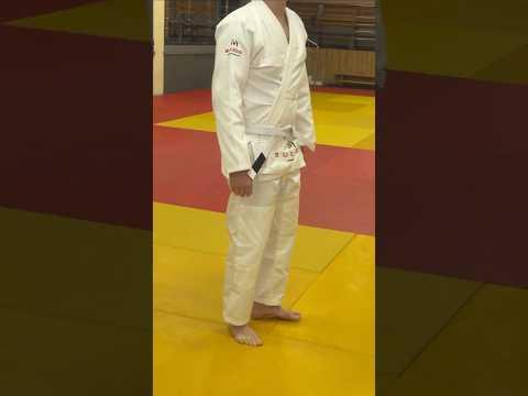 Біле кімоно для хлопців/чоловіків, джиу-джитсу, TM BUDOGI, зріст 190 см, щільність 450 гр/м.кв. video