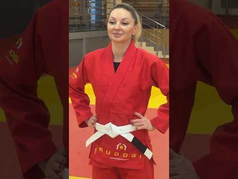 Червоне кімоно для дівчат/жінок, джиу-джитсу, TM BUDOGI, зріст 190 см, щільність 450 гр/м.кв. video