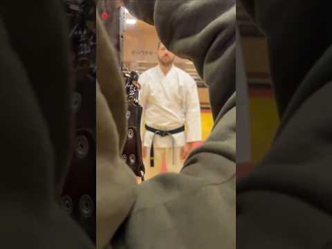 Біле кімоно для хлопців/чоловіків, рукопашний бій, TM BUDOGI, зріст 180 см, щільність 240 гр/м.кв. video
