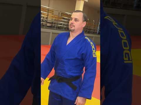 Синє кімоно для хлопців/чоловіків, дзюдо, TM BUDOGI серія PRO, зріст 150 см, щільність 650 гр/м.кв. video