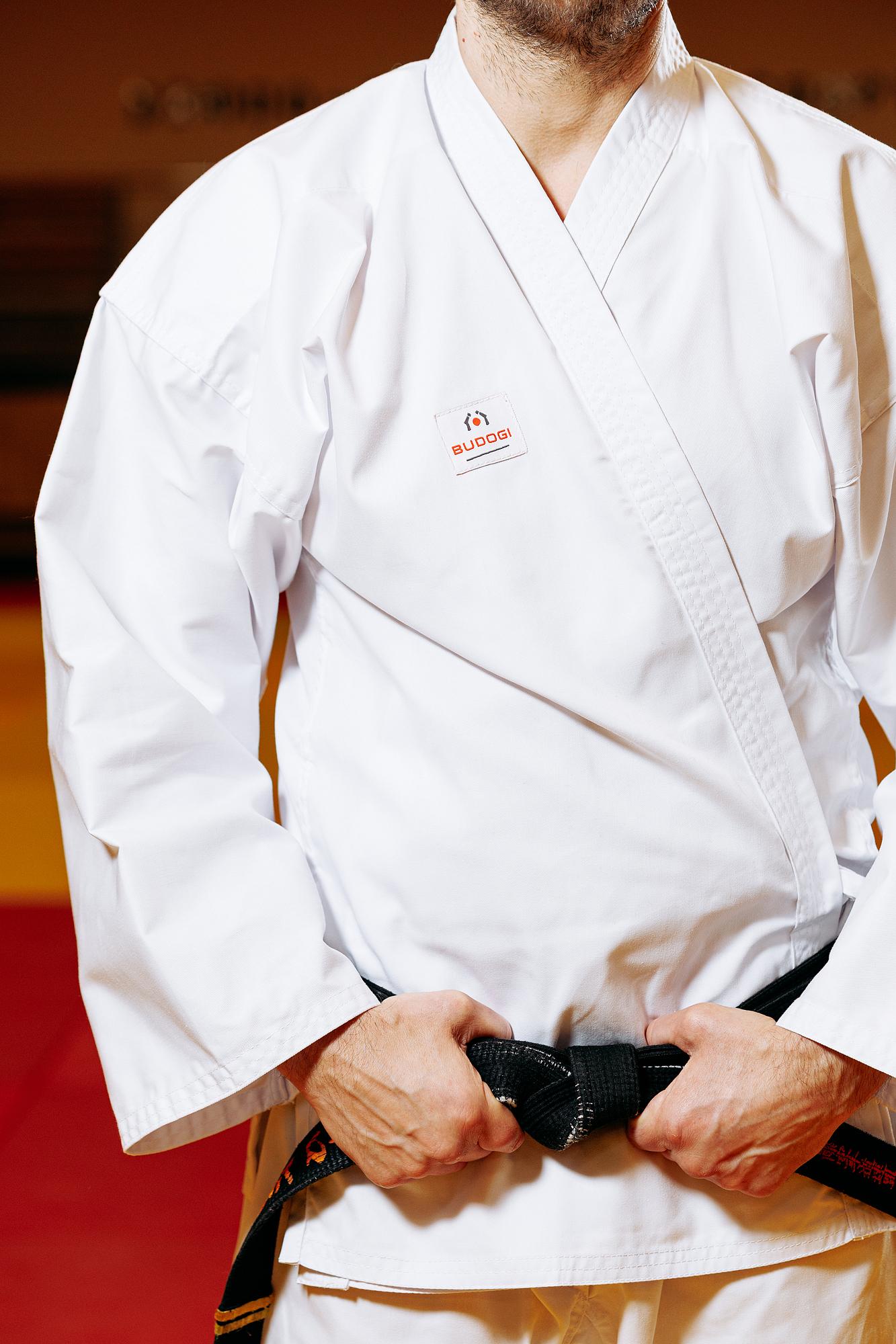 Біле кімоно для хлопців/чоловіків, карате, TM BUDOGI, зріст 160 см, щільність 240 гр/м.кв. 3