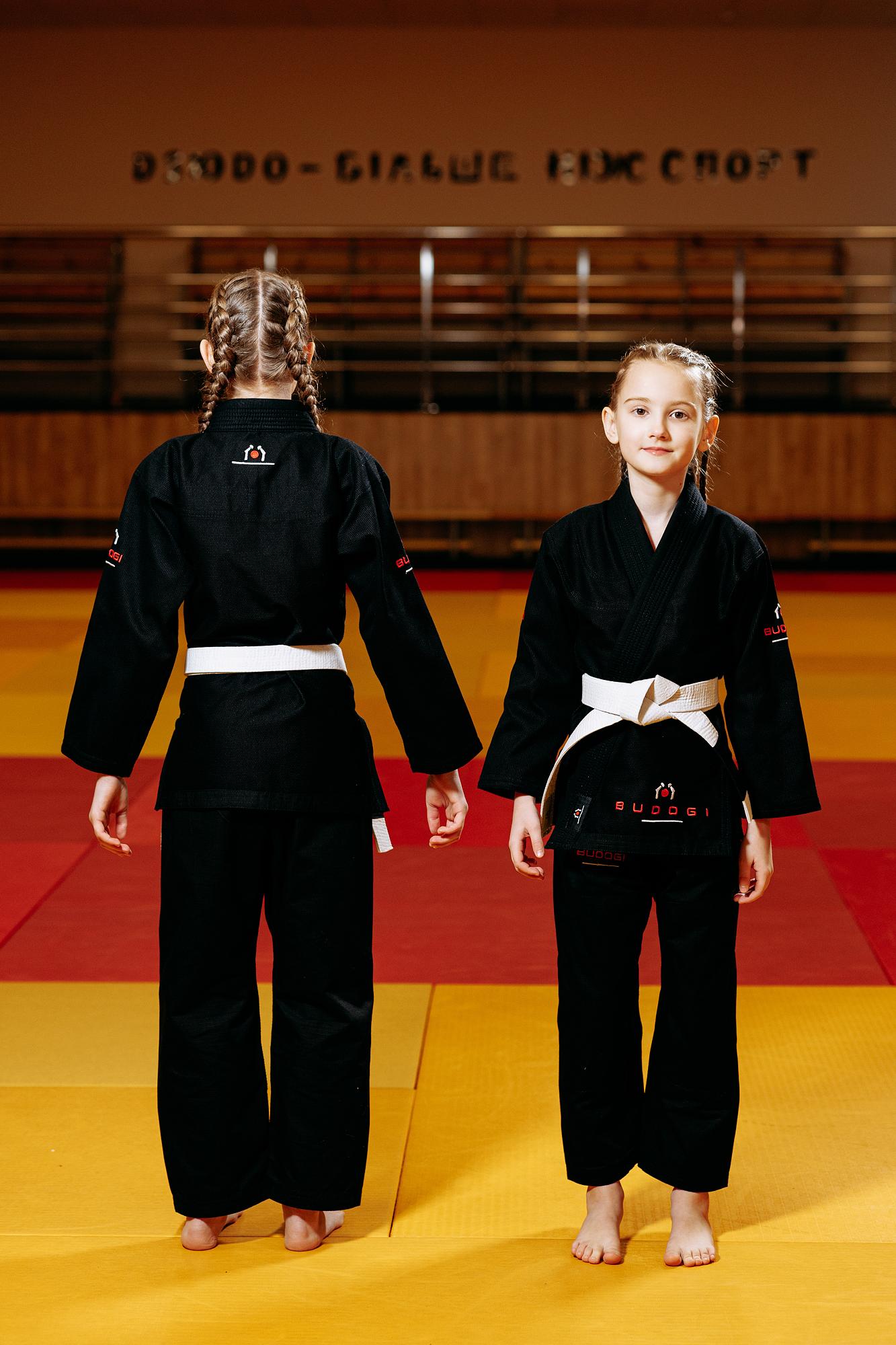 Чорне дитяче кімоно для дівчаток, джиу-джитсу, TM BUDOGI, зріст 150 см, щільність 350 гр/м.кв. 4
