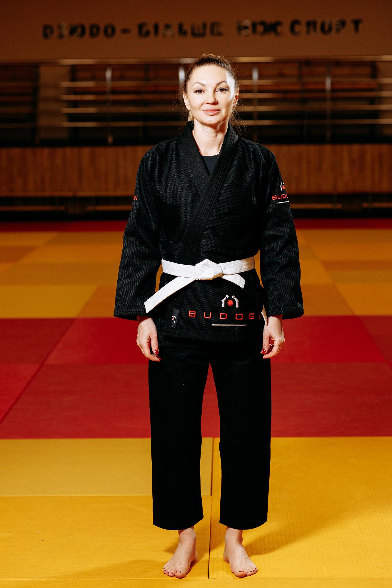 Чорне кімоно для дівчат/жінок, джиу-джитсу, TM BUDOGI, зріст 190 см, щільність 450 гр/м.кв. 1