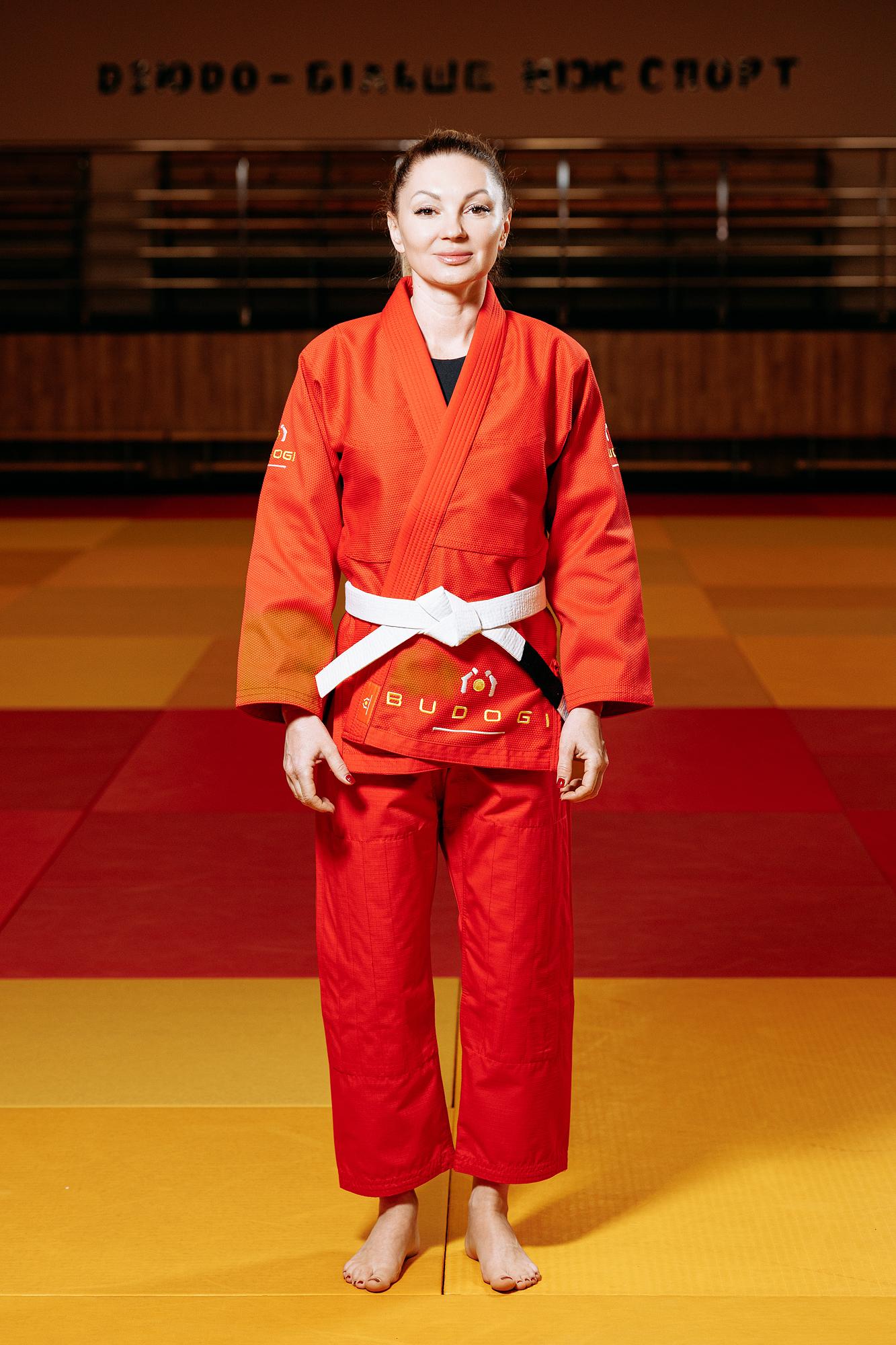 Червоне кімоно для дівчат/жінок, джиу-джитсу, TM BUDOGI, зріст 190 см, щільність 450 гр/м.кв. 1
