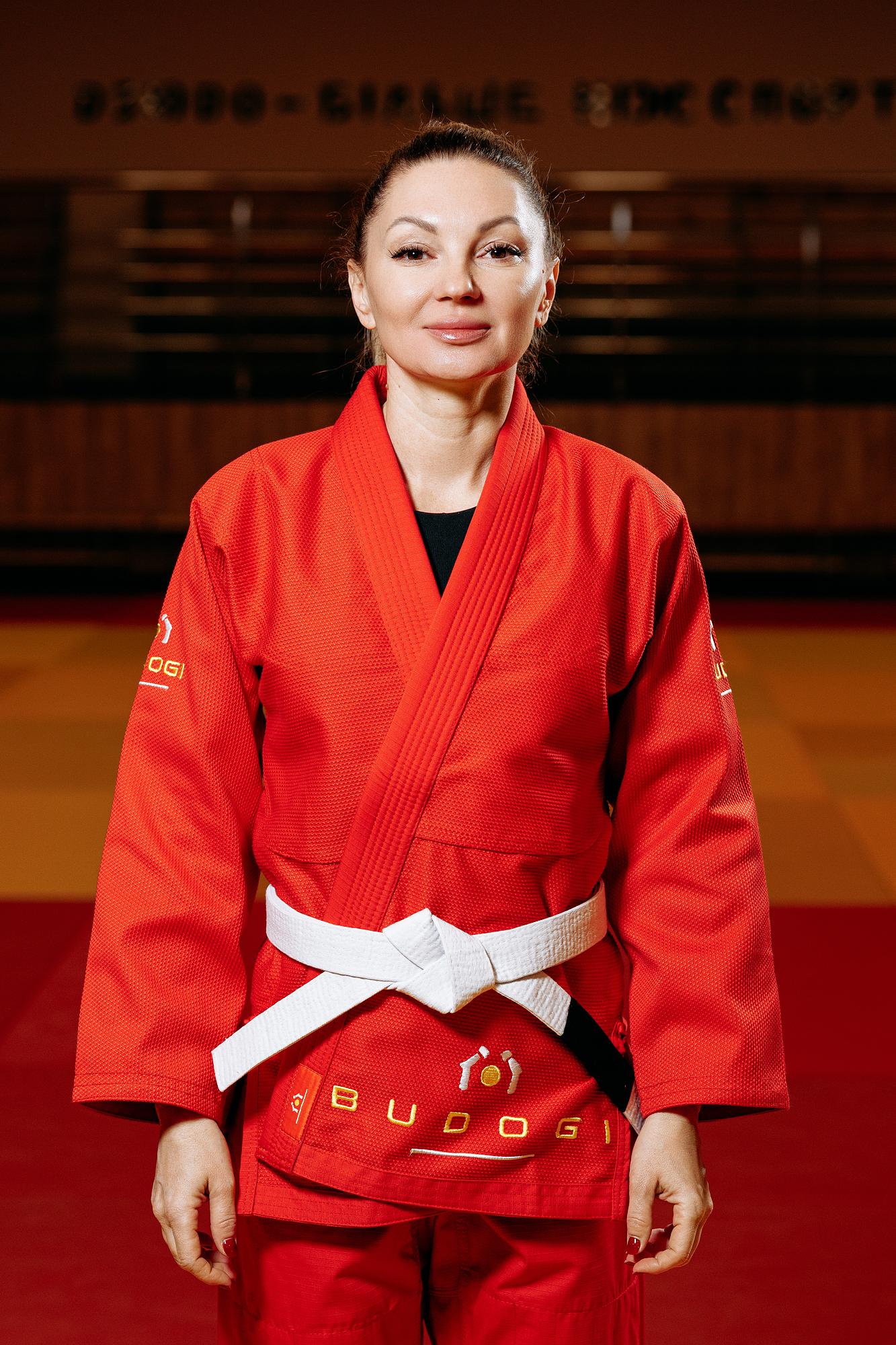 Червоне кімоно для дівчат/жінок, джиу-джитсу, TM BUDOGI, зріст 190 см, щільність 450 гр/м.кв. 2