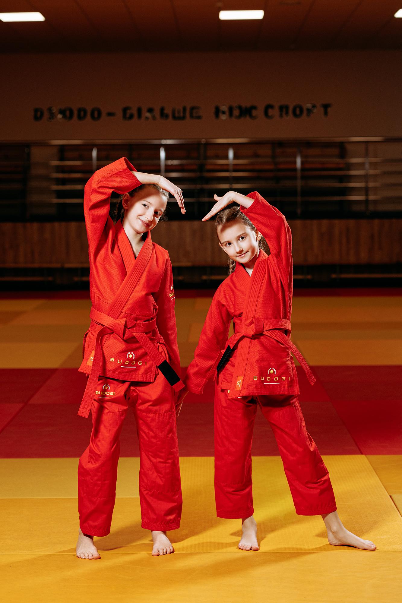 Червоне дитяче кімоно для дівчаток, грепплінг, TM BUDOGI, зріст 150 см, щільність 350 гр/м.кв. 2