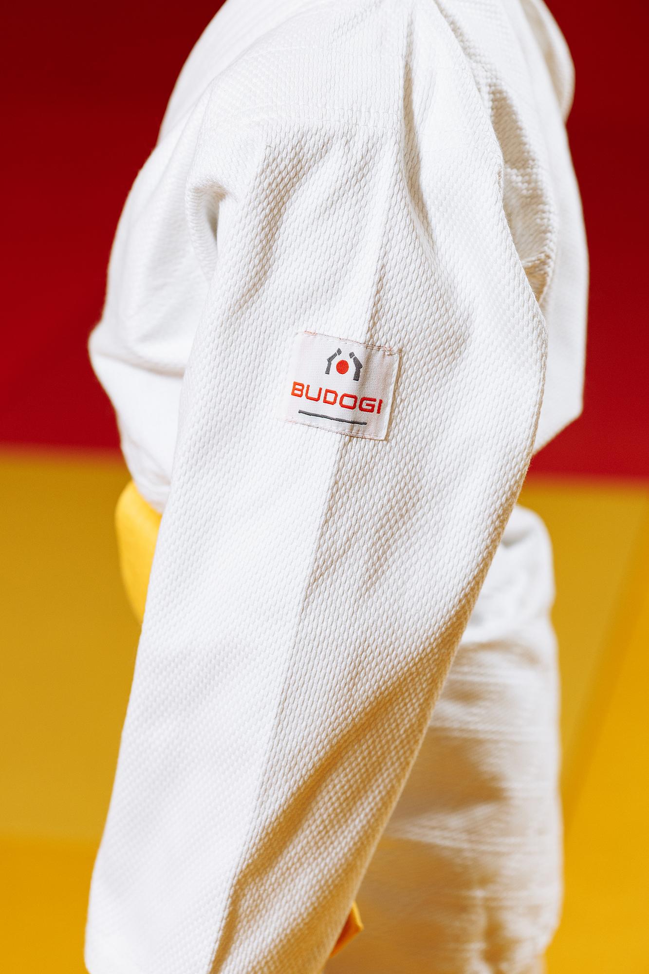 Біле дитяче кімоно для хлопчиків, дзюдо, TM BUDOGI серія BEGINNER, зріст 110 см, щільність 350 гр/м.кв. 6