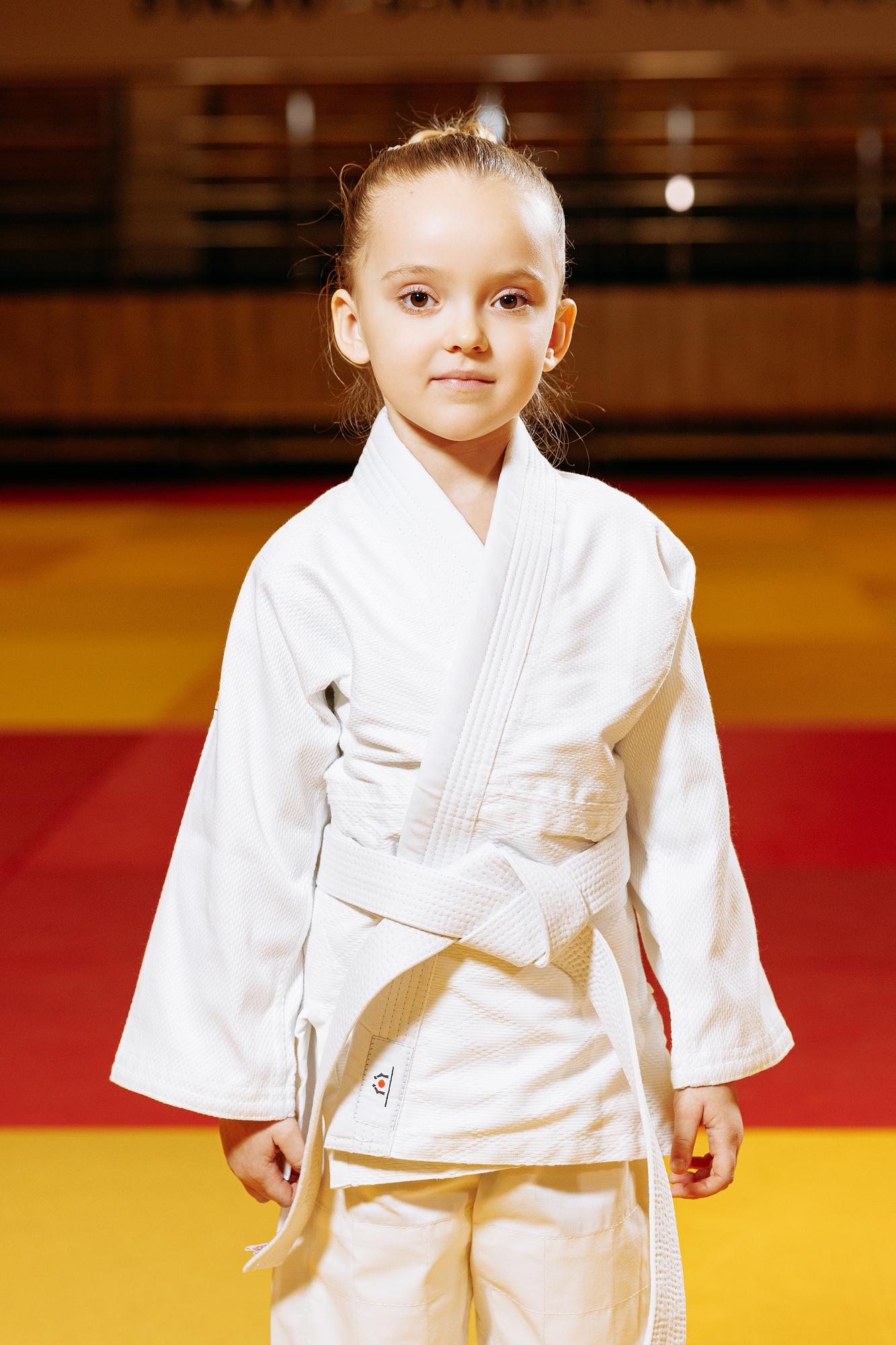 Біле дитяче кімоно для дівчаток, дзюдо, TM BUDOGI серія BEGINNER, зріст 110 см, щільність 350 гр/м.кв. 2