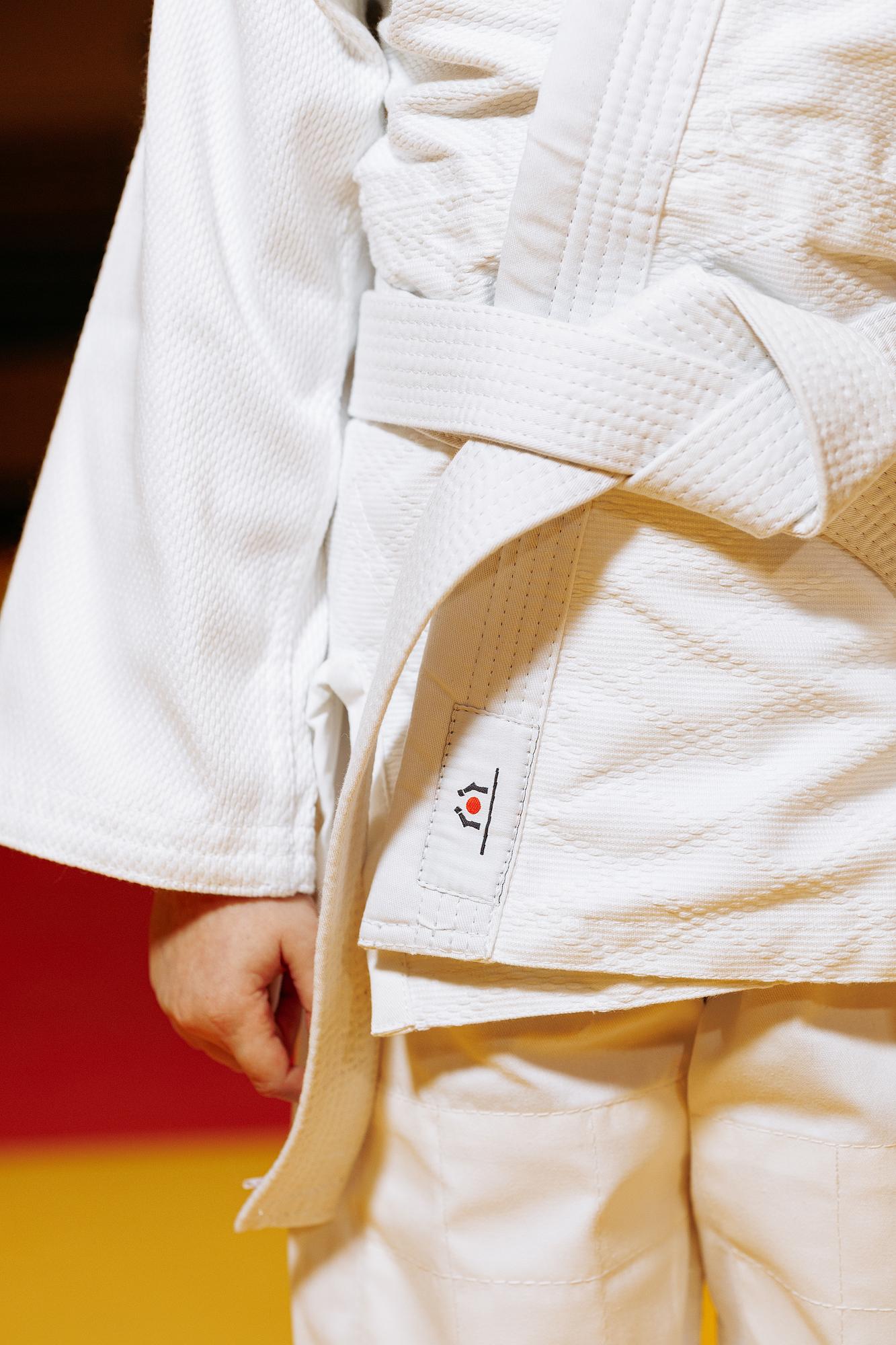 Біле дитяче кімоно для дівчаток, дзюдо, TM BUDOGI серія BEGINNER, зріст 110 см, щільність 350 гр/м.кв. 4