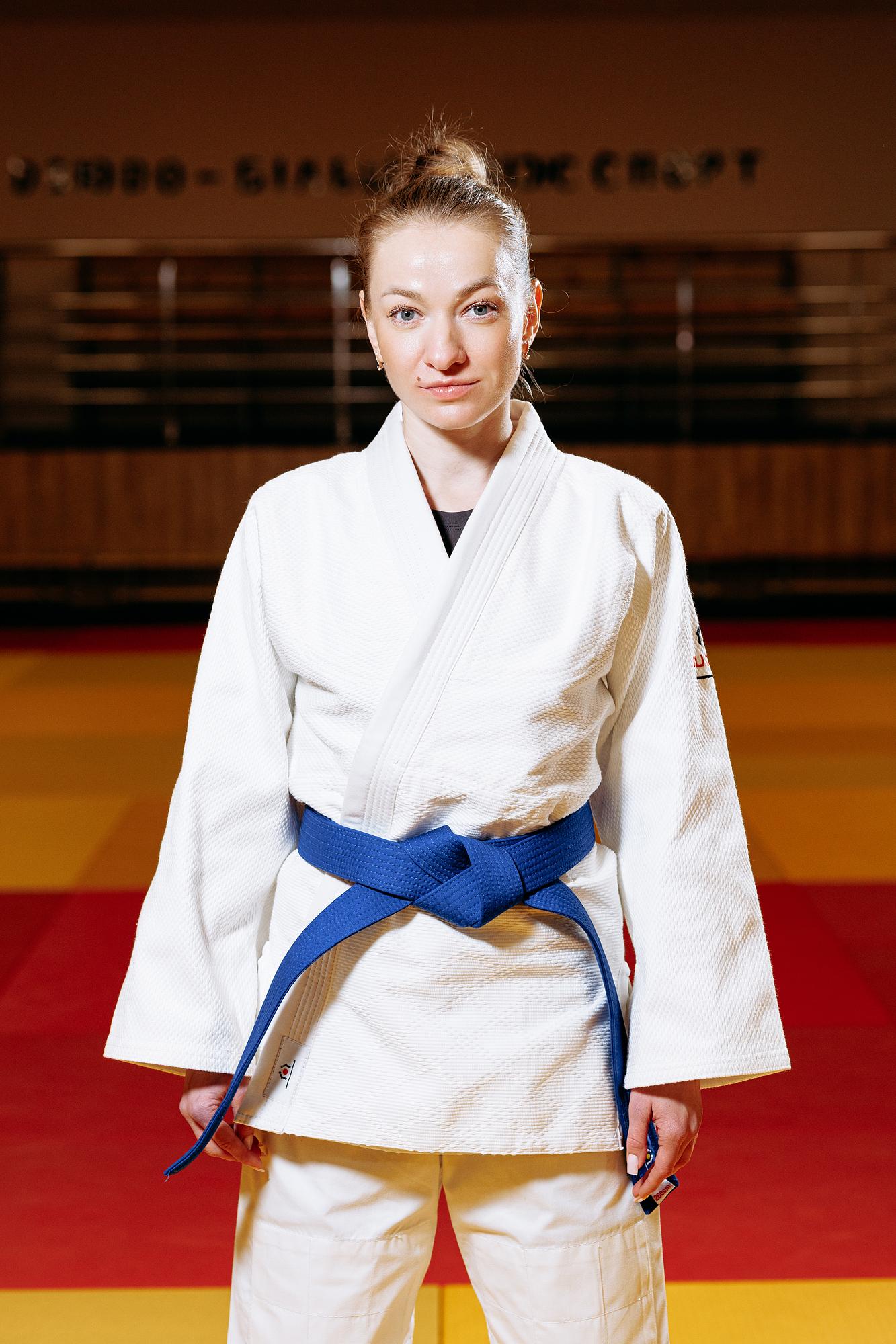 Біле кімоно для дівчат/жінок, дзюдо, TM BUDOGI серія ADVANCED, зріст 140 см, щільність 500 гр/м.кв. 2