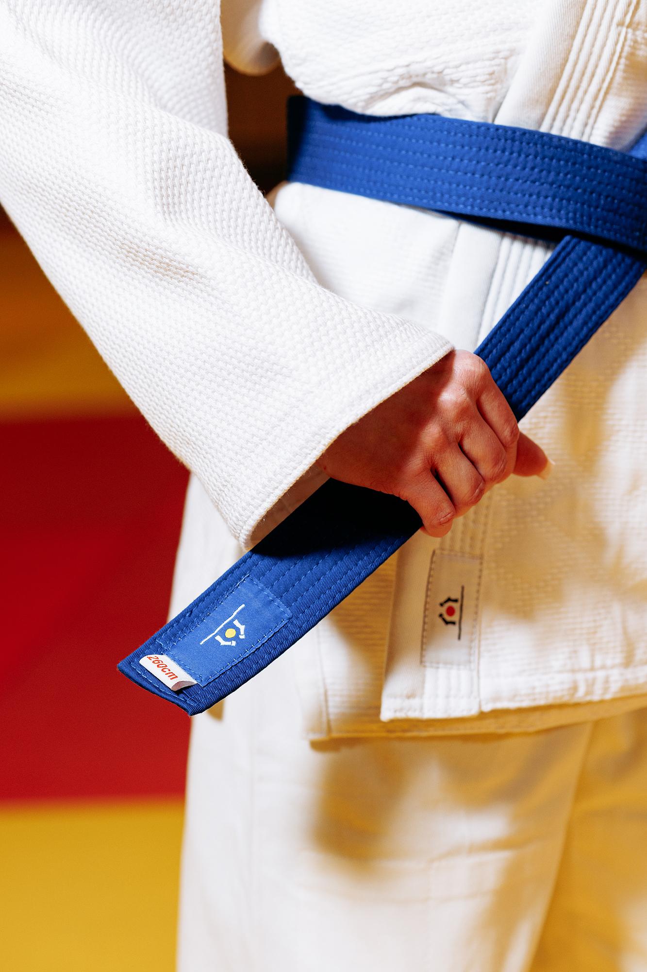 Біле кімоно для дівчат/жінок, дзюдо, TM BUDOGI серія PRO, зріст 150 см, щільність 650 гр/м.кв. 4